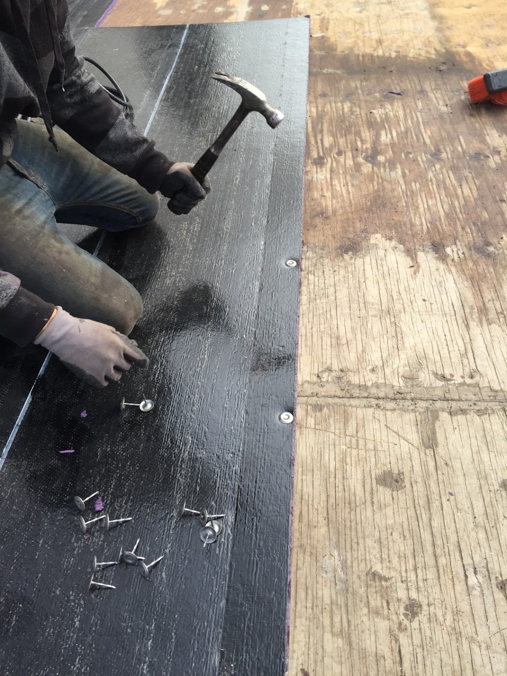 Couvreur Montreal Roofing Company - Couvreurs Demos Inc | 7900 Rue Elmslie #100, LaSalle, QC H8N 3E5, Canada | Phone: (514) 578-4170