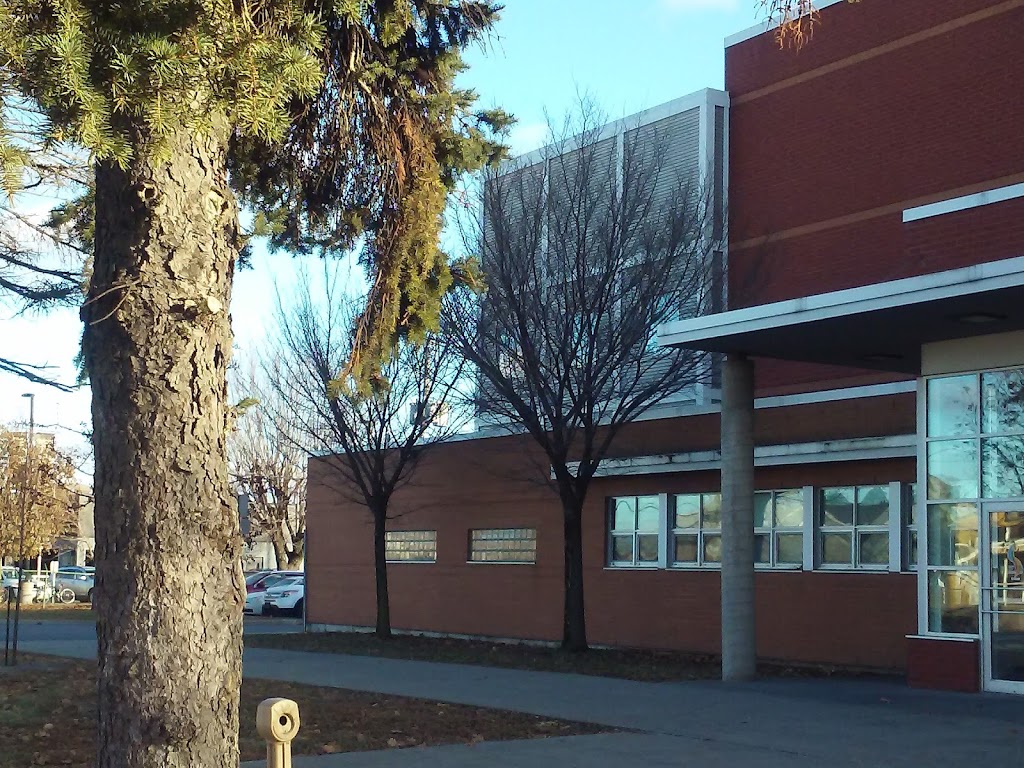 Colisée Cardin | 200 Rue Victoria, Sorel-Tracy, QC J3P 7K1, Canada | Phone: (450) 780-5600