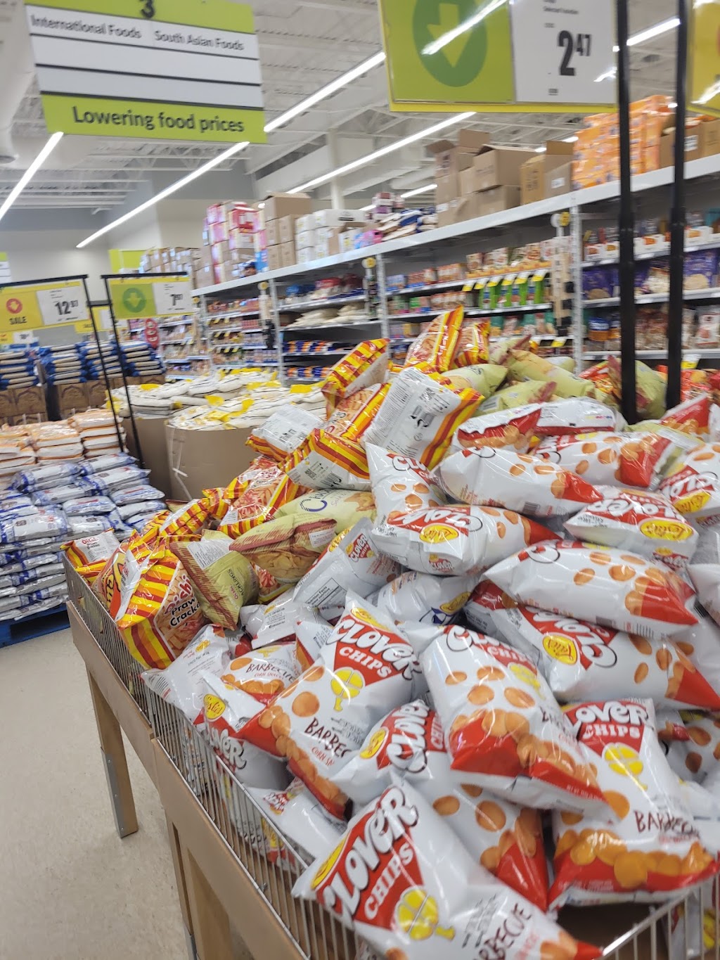 FreshCo Evanston | 2060 Symons Valley Pkwy NW #7048, Calgary, AB T3P 0M9, Canada | Phone: (403) 263-0331