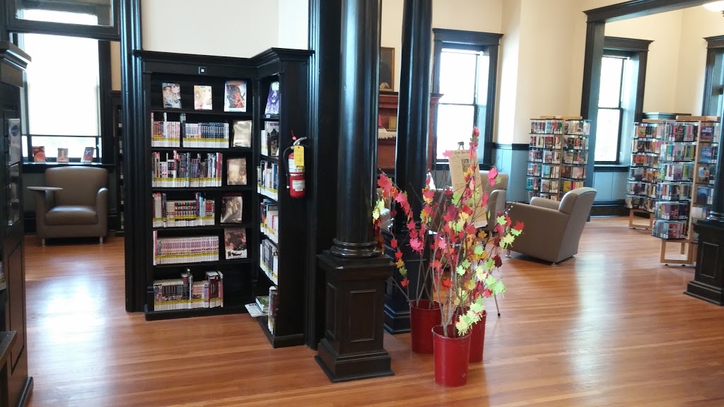 Wellington County Library | 88 Mill St, Harriston, ON N0G 1Z0, Canada | Phone: (519) 338-2396