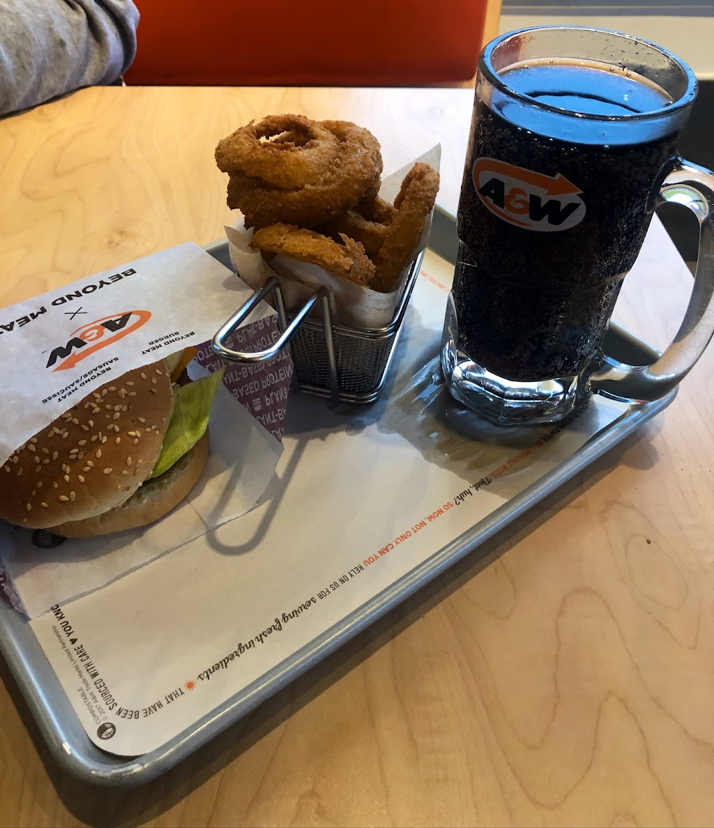 A&W Canada | 419 Wharncliffe Rd S, London, ON N6J 2M6, Canada | Phone: (519) 438-5281