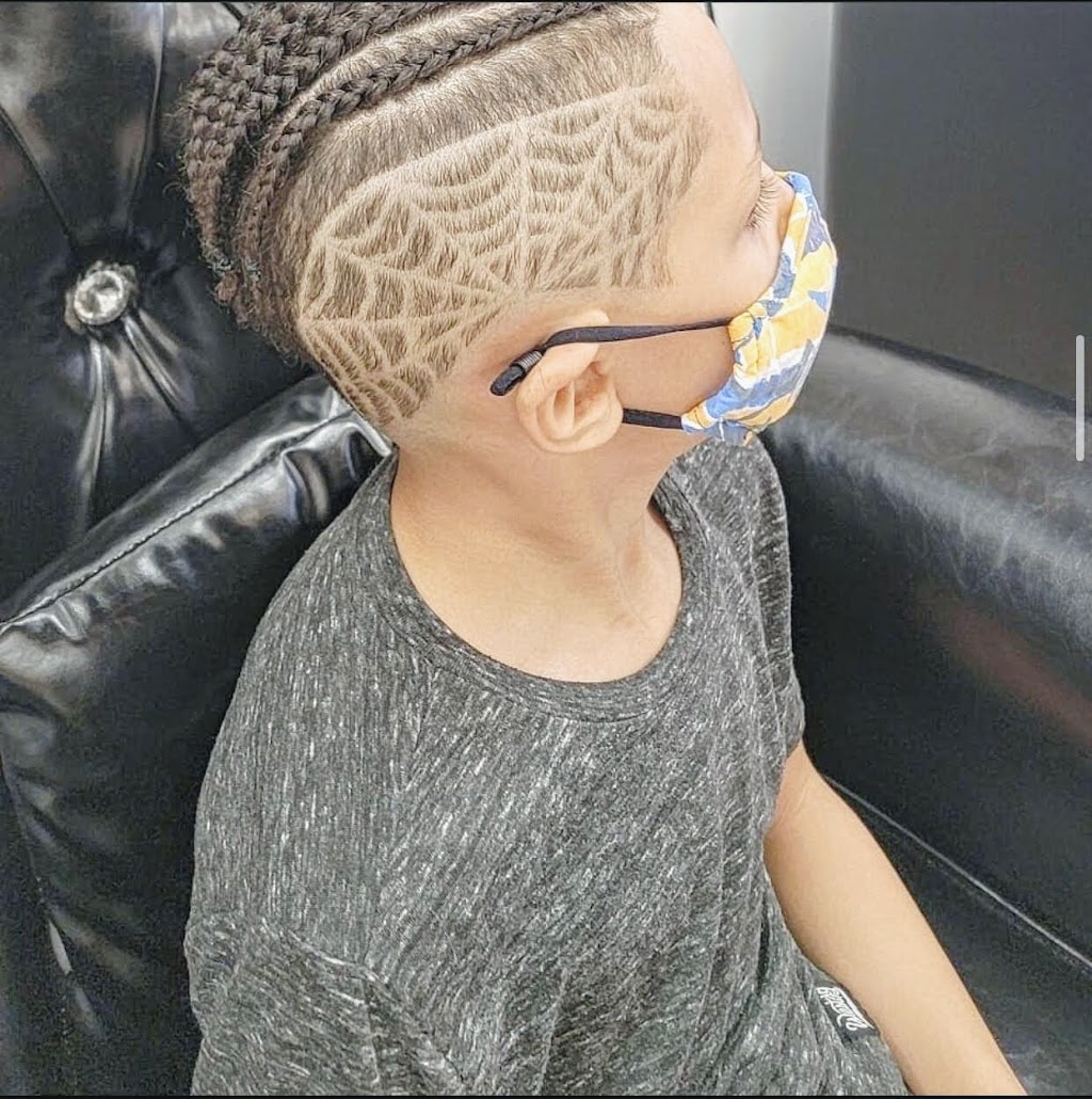 Classic Cuts Barber Shop | 3017 66 St NW, Edmonton, AB T6K 4B2, Canada | Phone: (780) 757-3588