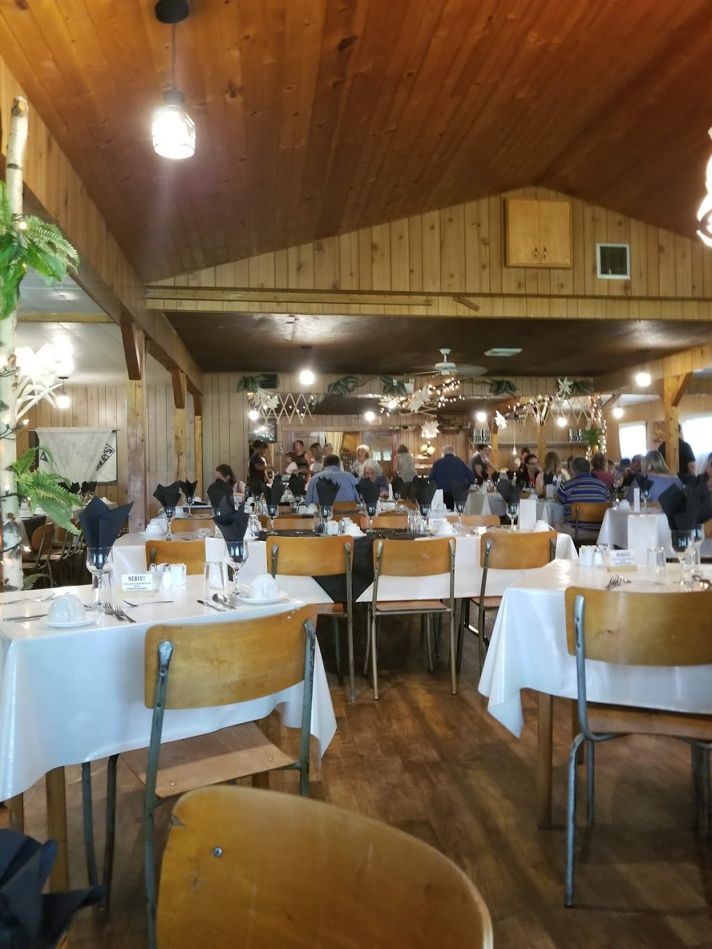 Cabane à sucre Alcide Parent | 1600 Route 343 N, Saint-Ambroise-de-Kildare, QC J0K 1C0, Canada | Phone: (866) 888-2878