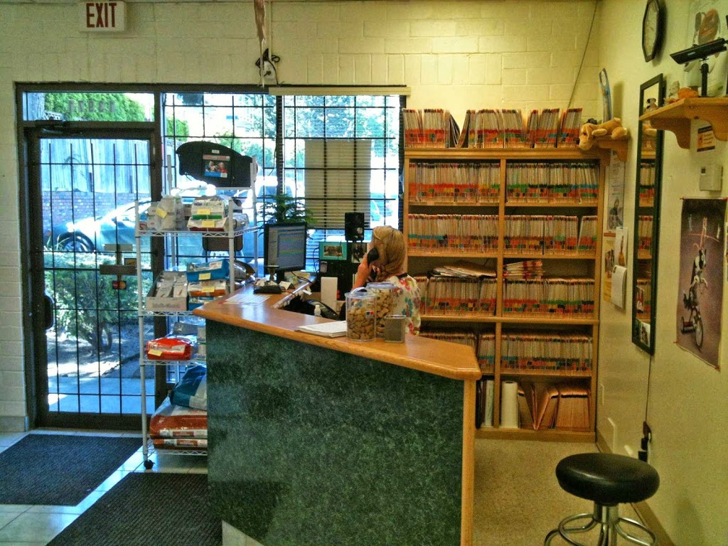 North Bluff Animal Hospital | 13971 16 Ave, Surrey, BC V4A 1P8, Canada | Phone: (604) 531-0771