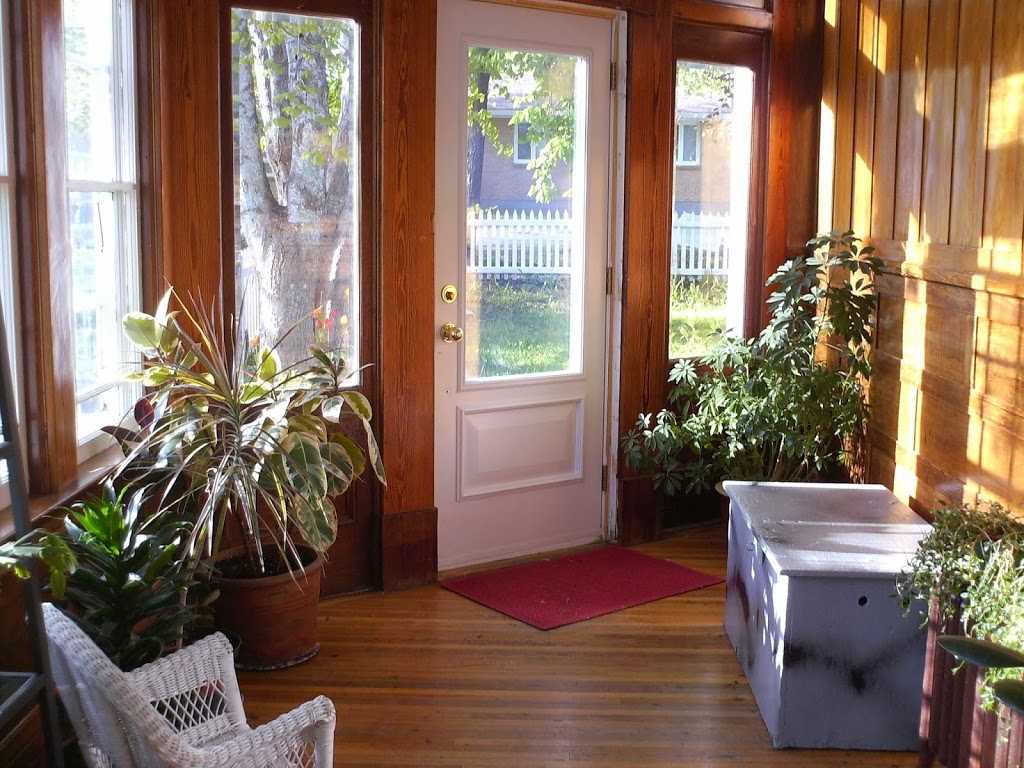 ONeill in Carbonear B & B | 72 Water St, Carbonear, NL A1Y 1B1, Canada | Phone: (709) 596-7278