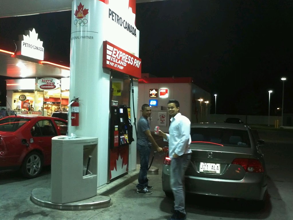 Petro-Canada & Car Wash | 354 Queen St E, Brampton, ON L6V 1C3, Canada | Phone: (905) 457-2214