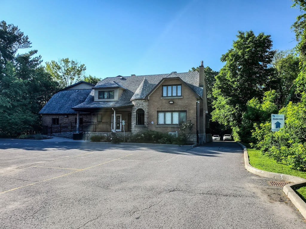 Trimaran Financial Ltd | 680 Montréal Rd, Ottawa, ON K1K 0T3, Canada | Phone: (613) 744-1011