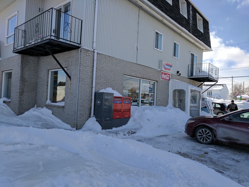 Le Dépanneur | 186 Av. Jean Dolbeau, Dolbeau-Mistassini, QC G8L 3J6, Canada | Phone: (418) 276-5578