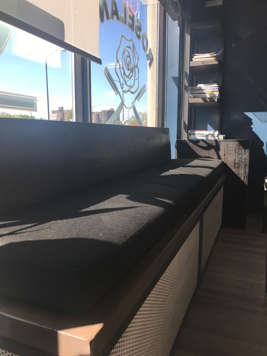 Roseland Barber | 3025 New St, Burlington, ON L7R 1K3, Canada | Phone: (905) 637-8745