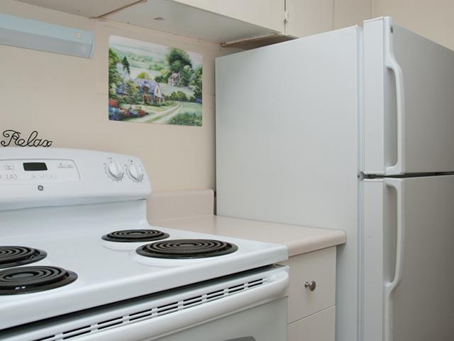 Moira Apartments | 232 Moira St E, Belleville, ON K8P 2T1, Canada | Phone: (613) 968-6396