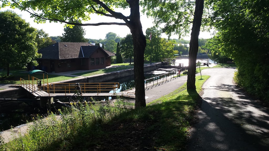 Trent-Severn Waterway, Lock 26 - Lakefield | 1-47 Katherine St S, Peterborough, ON K9J 6X5, Canada | Phone: (705) 652-3056