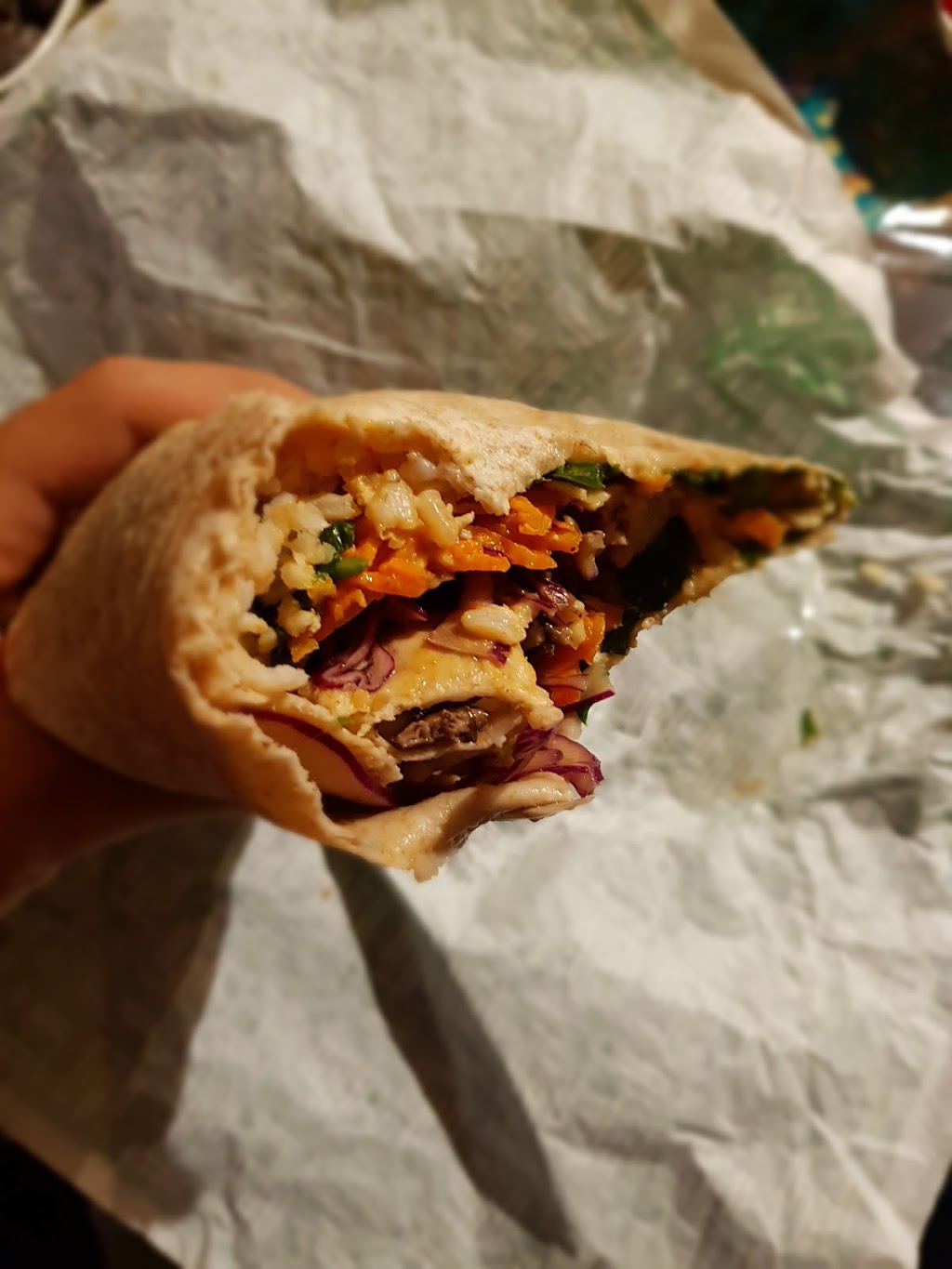 Freshii | 4949 canoe pass way unit 1606 delta, v4m 02b, Tsawwassen commons, Tsawwassen, BC V4M 4G9, Canada | Phone: (778) 320-2101