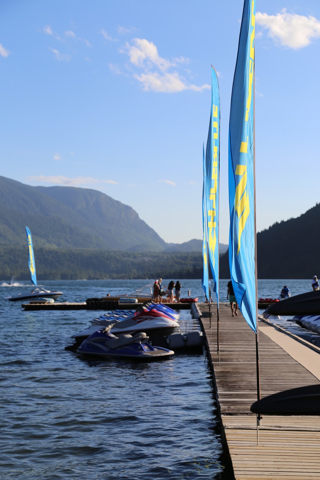 Cultus Lake Marina | 50 Sunnyside Blvd, Cultus Lake, BC V2R 4Z5, Canada | Phone: (604) 858-9990