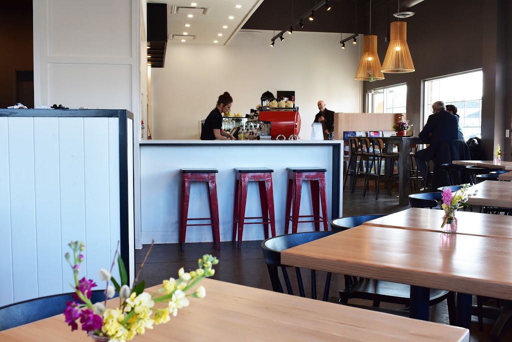 Good Earth Cafe & Catering - Strathcona Square | 555 Strathcona Blvd SW #430, Calgary, AB T3H 2Z9, Canada | Phone: (587) 356-4802