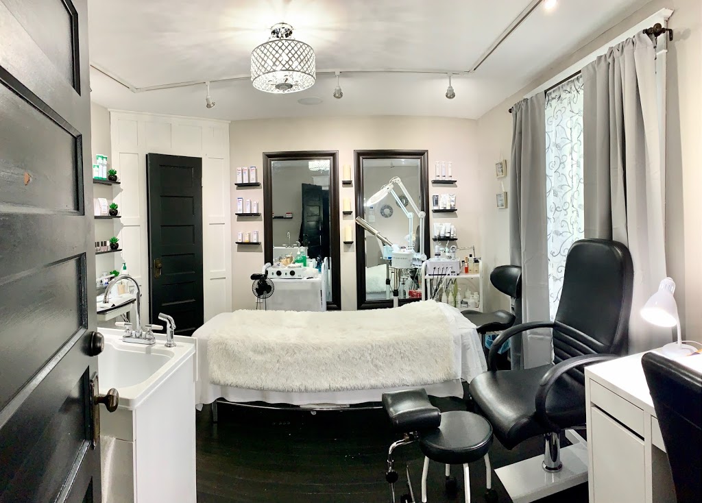 The Beauty Room Alliston | 169 Victoria St E, Alliston, ON L9R 1G5, Canada | Phone: (416) 305-7993