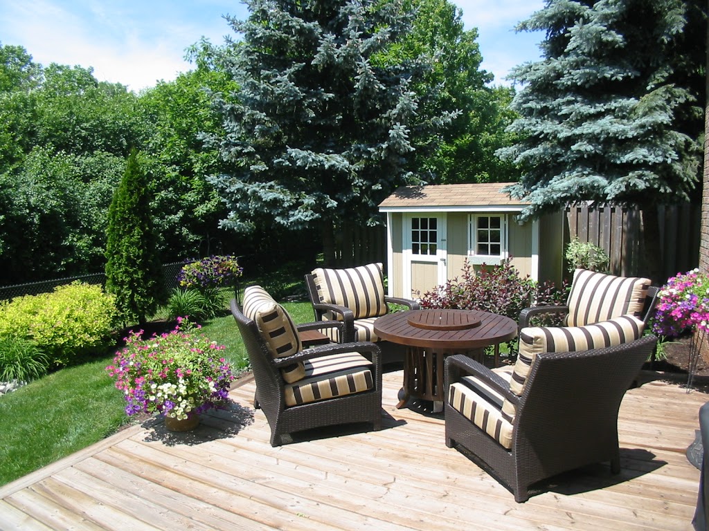 Julie King, Broker - Royal LePage Meadowtowne Realty | 6948 Financial Dr, Mississauga, ON L5N 8J4, Canada | Phone: (905) 821-3200