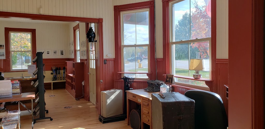 The Railway Station | 19503 Opeongo Line, Barrys Bay, ON K0J 1B0, Canada | Phone: (613) 756-5885