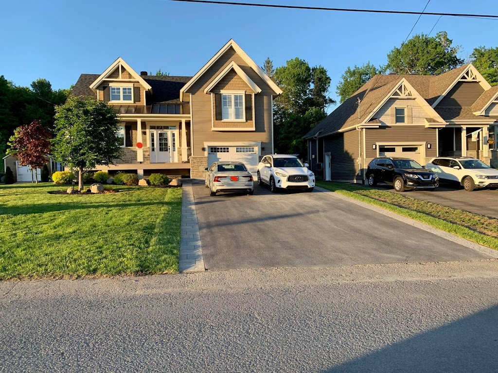PAVÉ DU NORD ( PAVÉ-UNI ) | 103 Chem. des Pins, Sainte-Anne-des-Lacs, QC J0R 1B0, Canada | Phone: (450) 858-2849