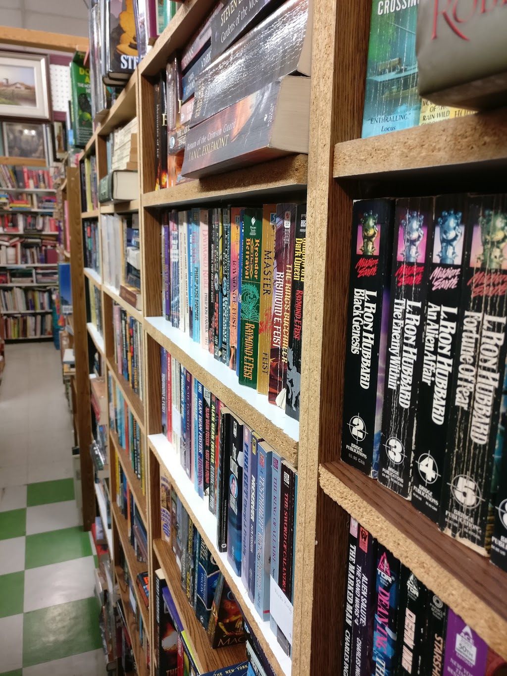 By The Lake Books | 5295 Lakeshore Rd, Burlington, ON L7L 1C7, Canada | Phone: (905) 639-4622