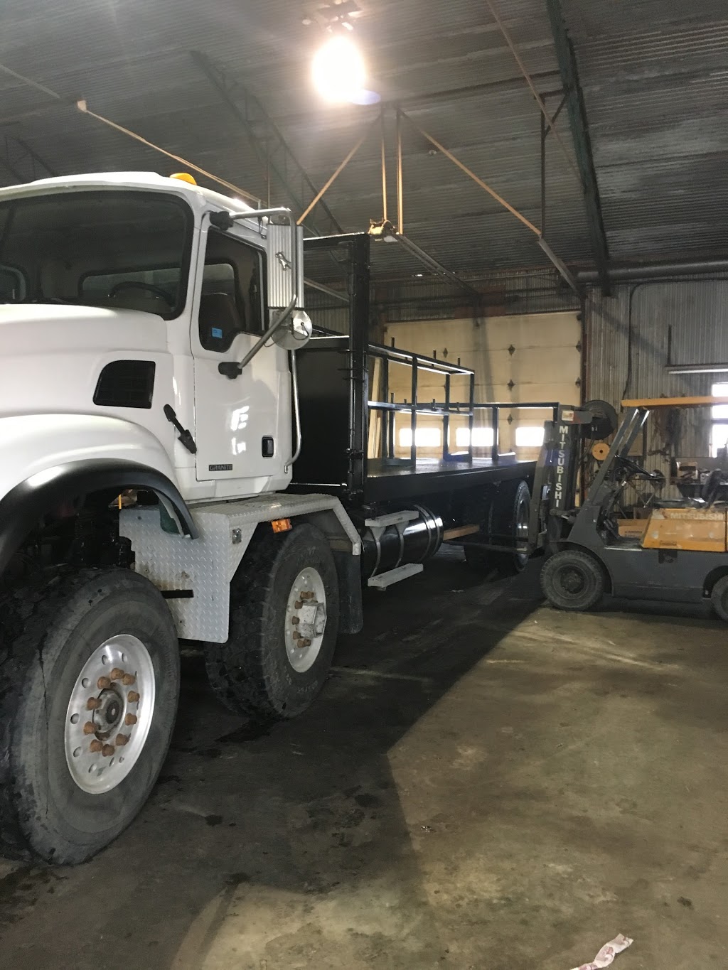 les camions g.d.inc | 208 Rang des Cèdres, Sainte-Eulalie, QC G0Z 1E0, Canada | Phone: (819) 795-5657