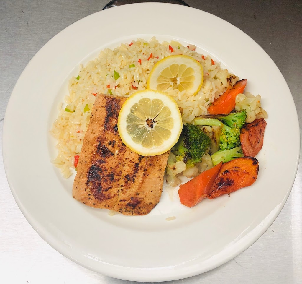 101 Bar and Fire Grill Restaurant | 101 Ontario Rd, Mitchell, ON N0K 1N0, Canada | Phone: (519) 348-8500