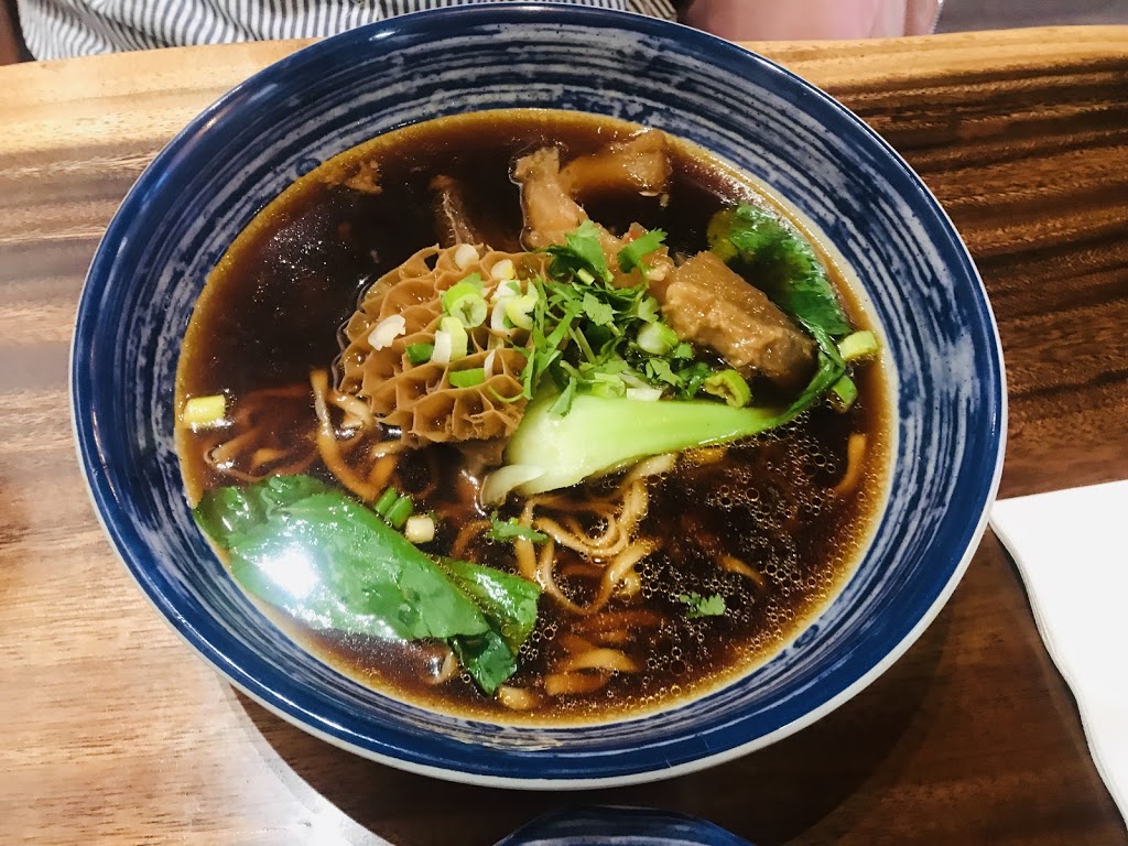 Lambo noodle Bar | 222 16 Ave NE Unit 7, Calgary, AB T2E 1J8, Canada | Phone: (403) 454-3880