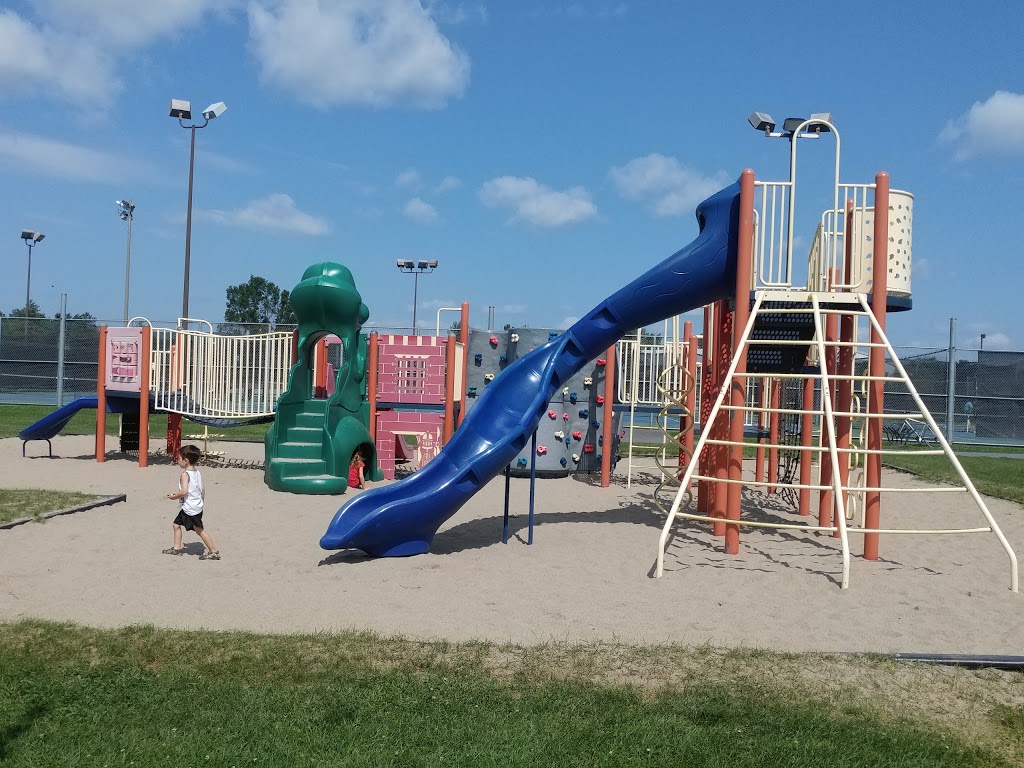Parc du Ruisseau | Rue Bella-Vista, Saint-Basile-le-Grand, QC J3N 1M1, Canada | Phone: (450) 461-8000