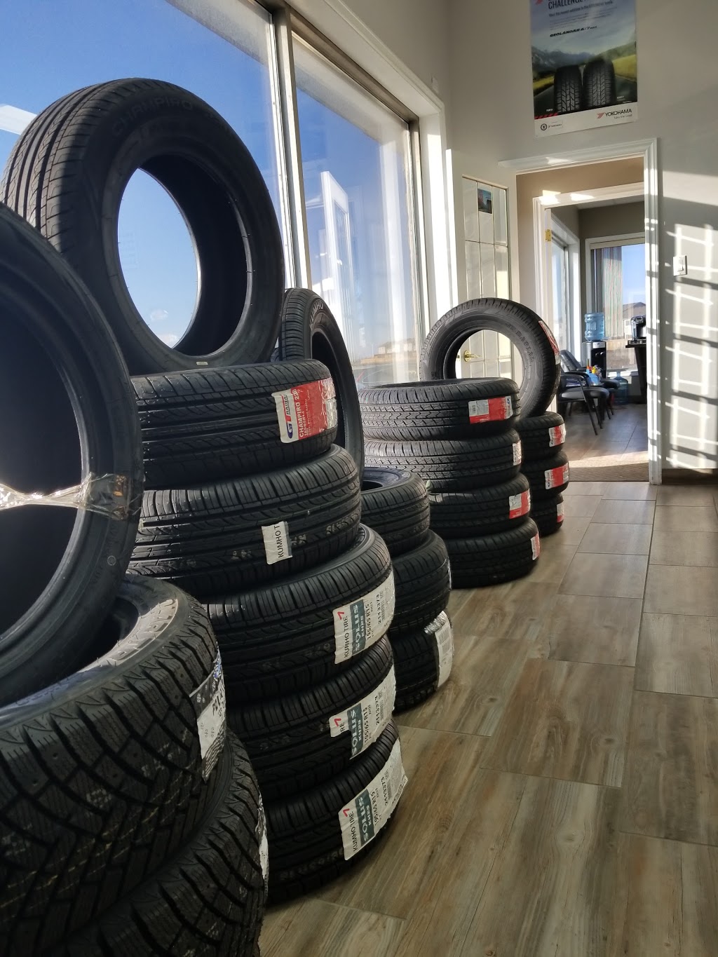 Maple Auto | 1205 Wharncliffe Rd S, London, ON N6L 1J9, Canada | Phone: (519) 668-4000