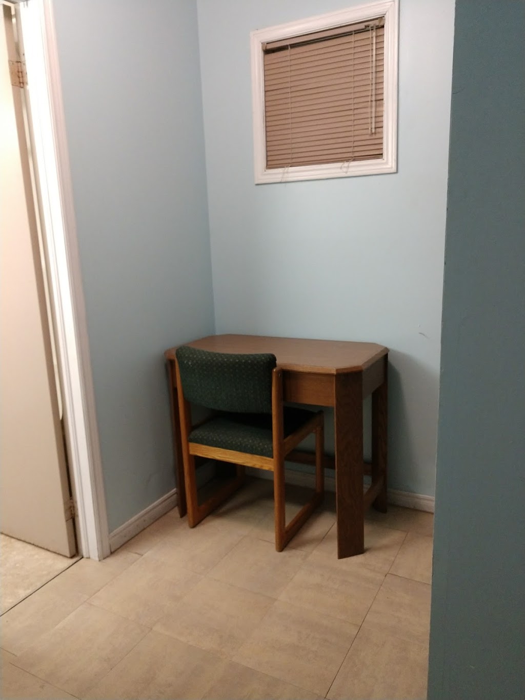 Knights Inn Lindsay | 2862 Highway 35 South, Lindsay, ON K9V 4R4, Canada | Phone: (705) 324-3213