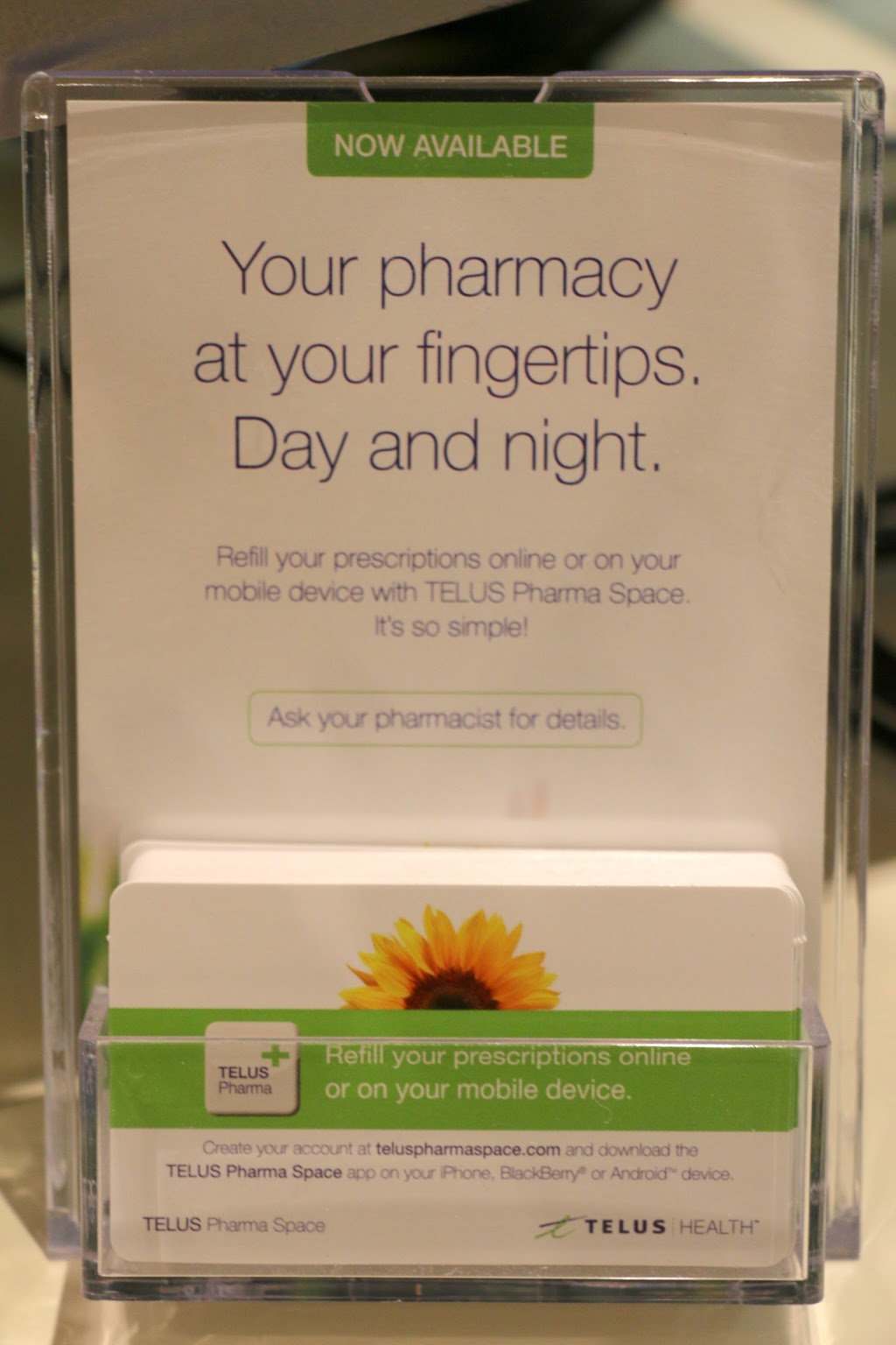 Pharmacie Medici Pharmacy | 1200 Colonial Rd #100, Navan, ON K4B 1J5, Canada | Phone: (613) 429-4100