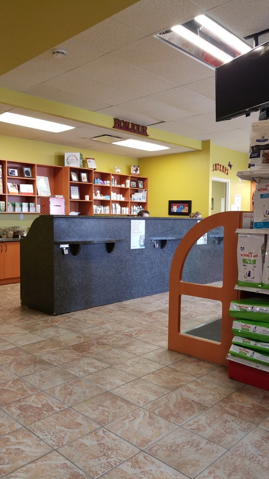 Hôpital Vétérinaire Anima-Plus Beauport | 2380 Bd Louis-XIV, Québec, QC G1C 5Y8, Canada | Phone: (418) 667-0077