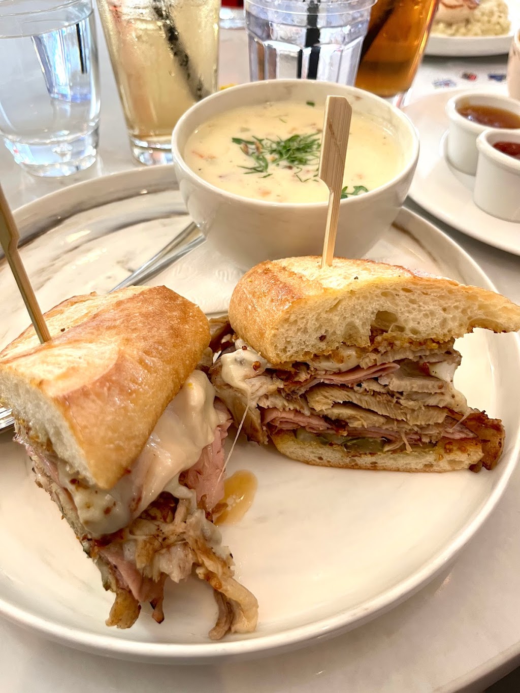 Elevation Restaurant | 4611 14 St NW, Calgary, AB T2K 1J7, Canada | Phone: (403) 338-2423