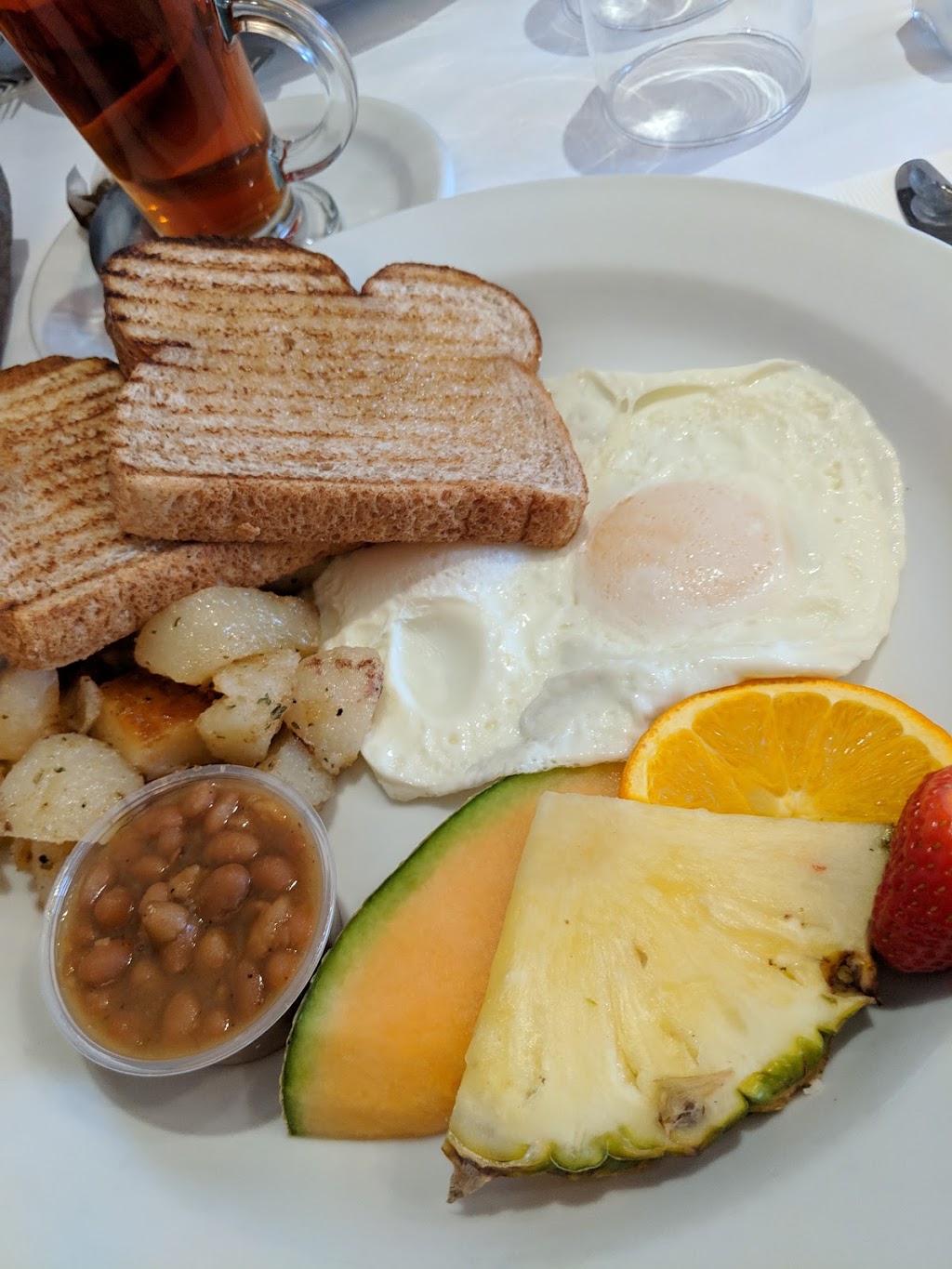 Restaurant Maurizio | 2738 Boulevard Saint-Charles, Kirkland, QC H9H 3B6, Canada | Phone: (514) 697-5070