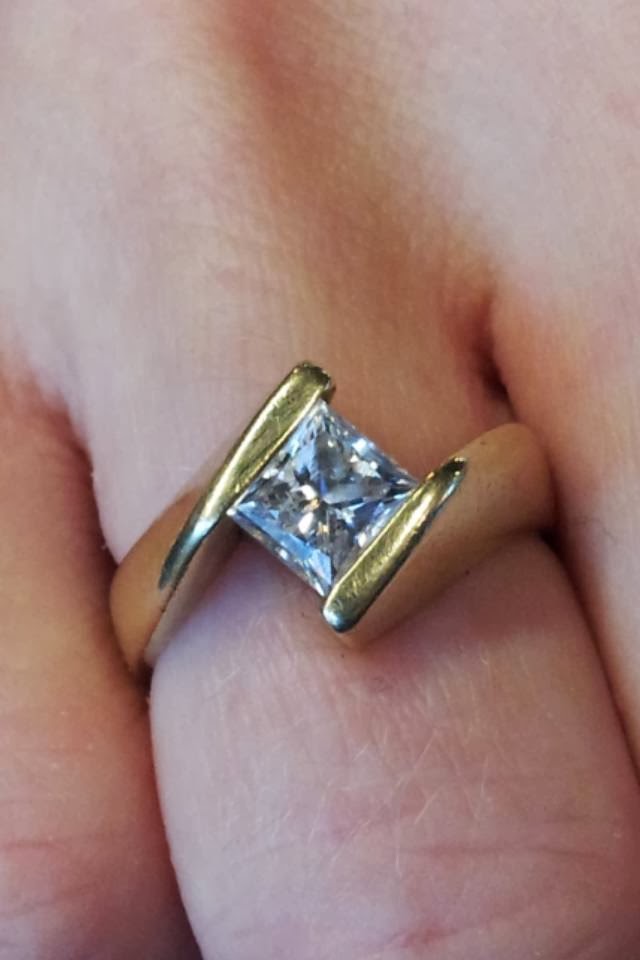 Capital Wholesale Diamonds | 1902 Robertson Rd #202, Nepean, ON K2H 5B8, Canada | Phone: (888) 226-0886