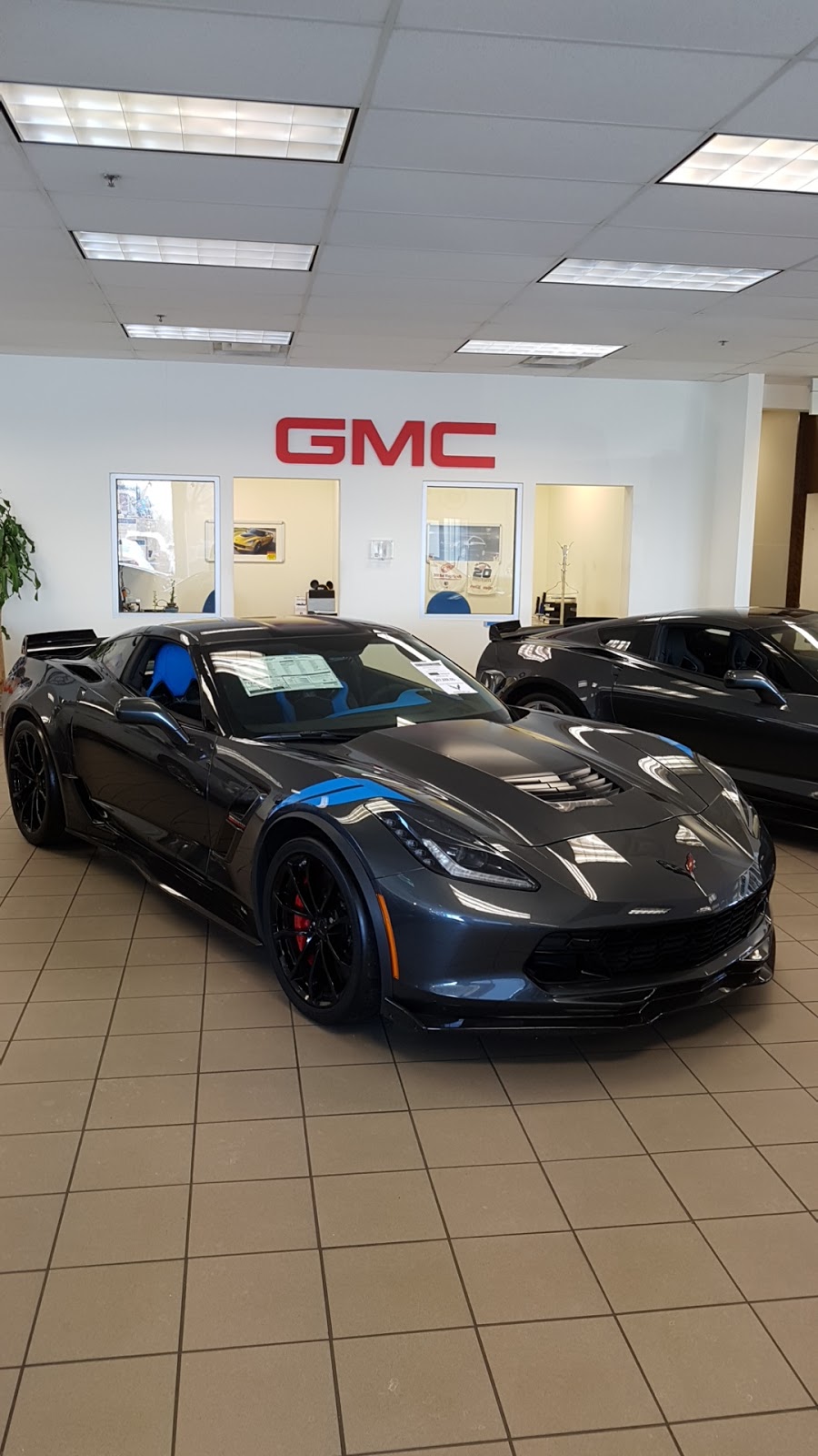 Premier Chevrolet Cadillac Buick GMC Inc. | 500 Division Rd, Windsor, ON N8X 0A8, Canada | Phone: (519) 969-6000