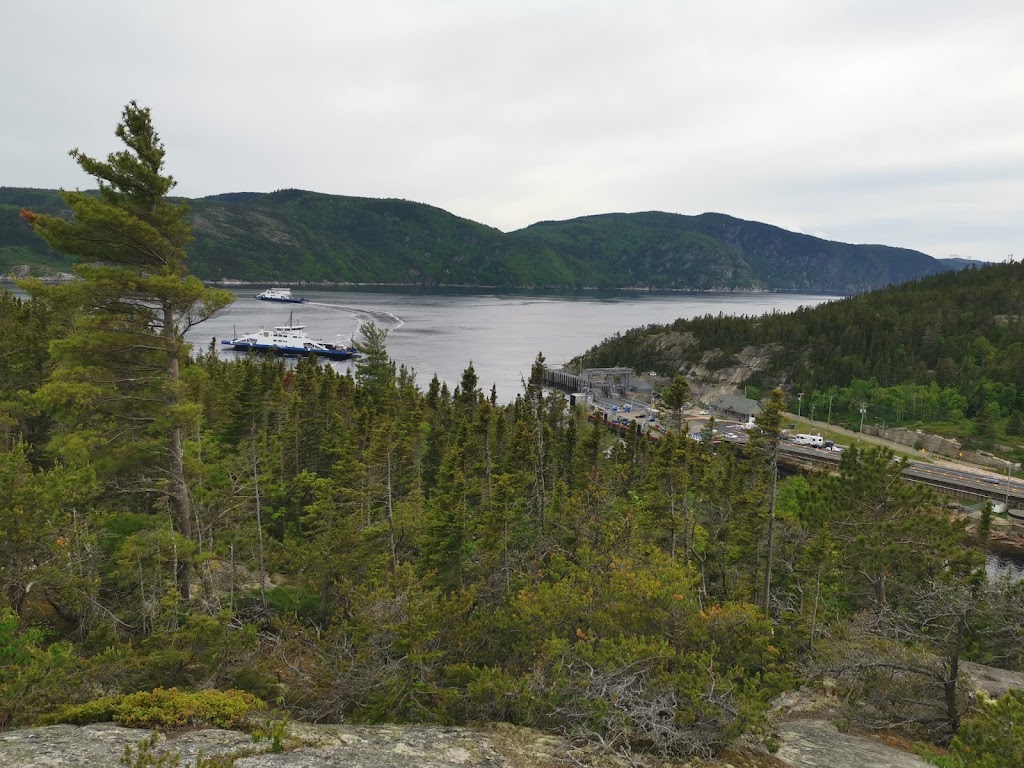 Le Roupillon | 141 Rue du Parc, Tadoussac, QC G0T 2A0, Canada | Phone: (418) 235-4353