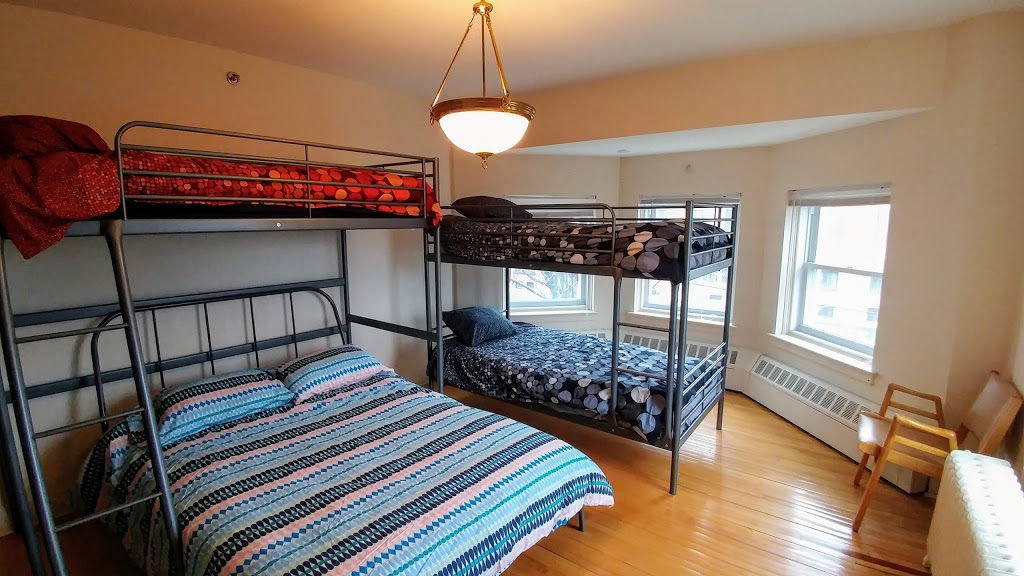 Auberge de Jeunesse Magog Orford | 111 Rue Merry N, Magog, QC J1X 2E9, Canada | Phone: (819) 843-1544