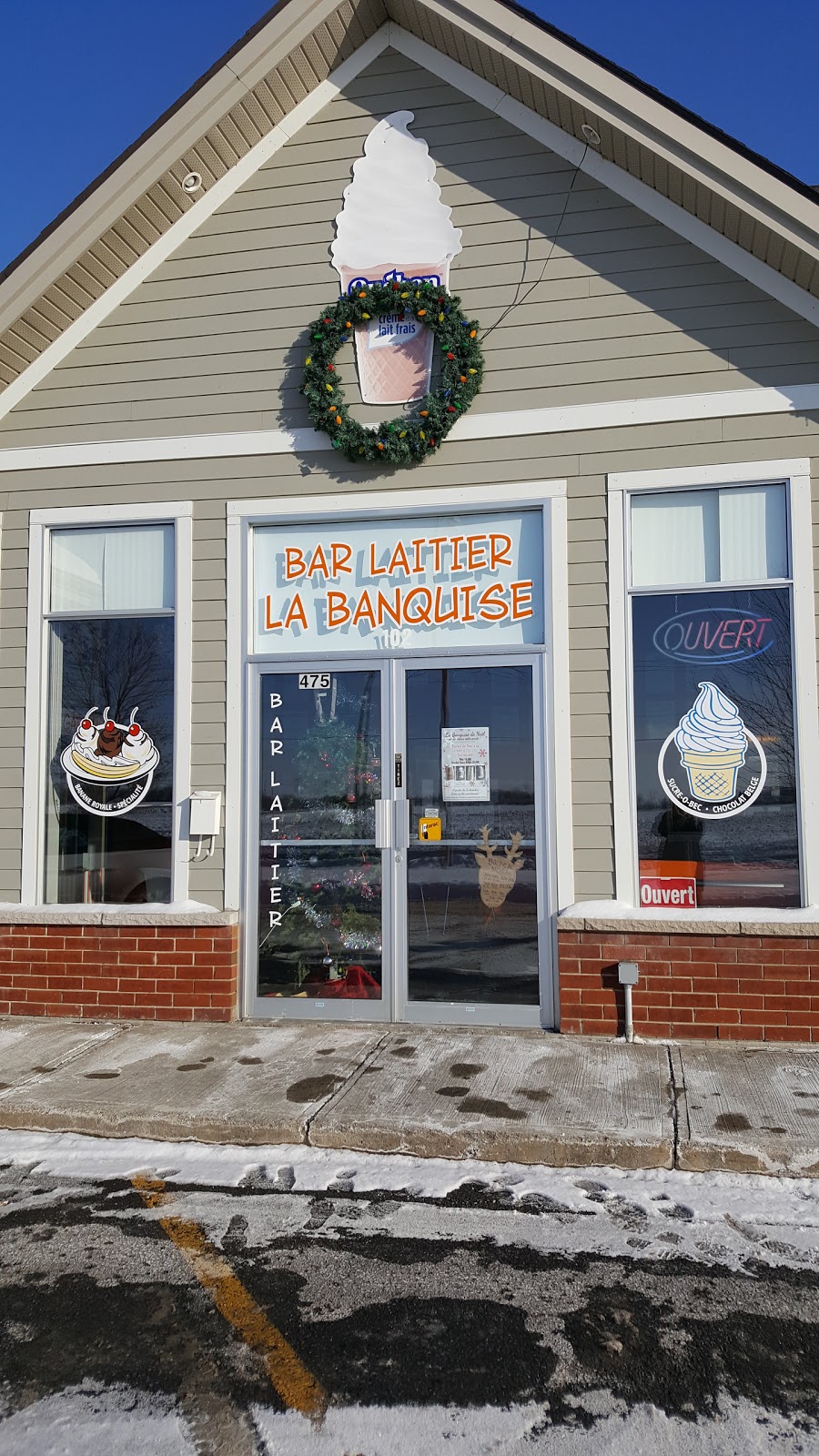 Esso | Rue de Carillon, Saint-Jean-sur-Richelieu, QC J3B 7P5, Canada | Phone: (450) 358-0183