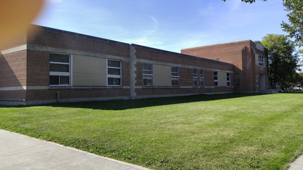 Rockwood School | 350 Rockwood St, Winnipeg, MB R3M 3C5, Canada | Phone: (204) 452-4210