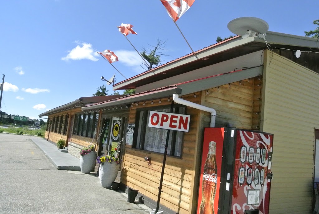 Gold Pine Inn Motel | 2408 ON-11, Gravenhurst, ON P1P 1R1, Canada | Phone: (705) 687-5160