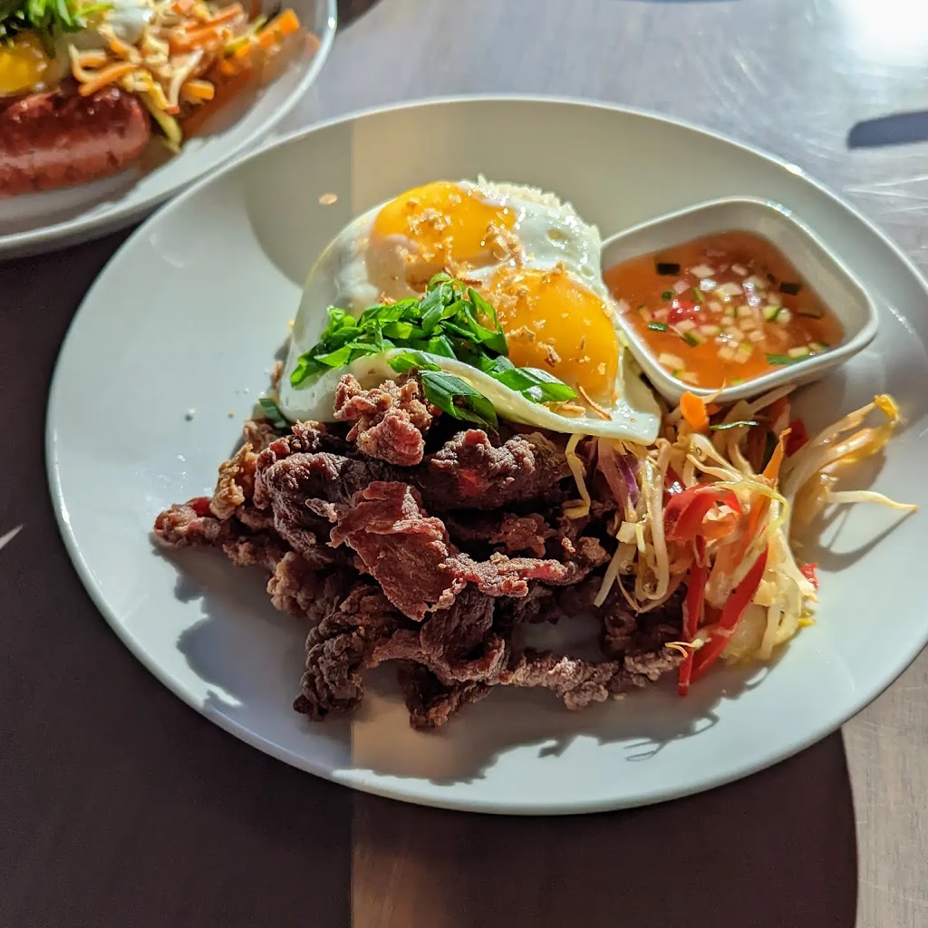 Sherwoods Lounge & Bistro | 900 Regent Ave W, Winnipeg, MB R2C 4P8, Canada | Phone: (204) 416-1920