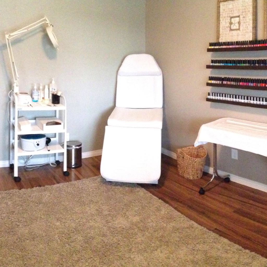 Lil’ Sweet Retreat | 3003 Windsong Boulevard Southwest, Airdrie, AB T4B 0Y3, Canada | Phone: (403) 710-1383
