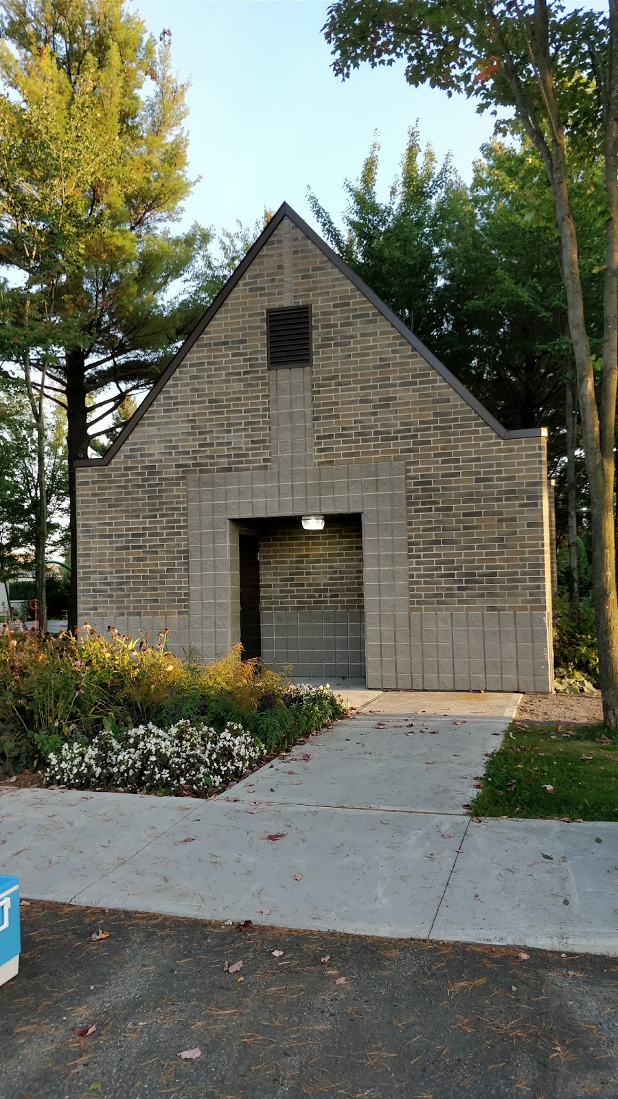 Parc Nicole-Mainville | Notre-Dame-des-Prairies, QC J6E 9J7, Canada | Phone: (450) 759-7741 ext. 237
