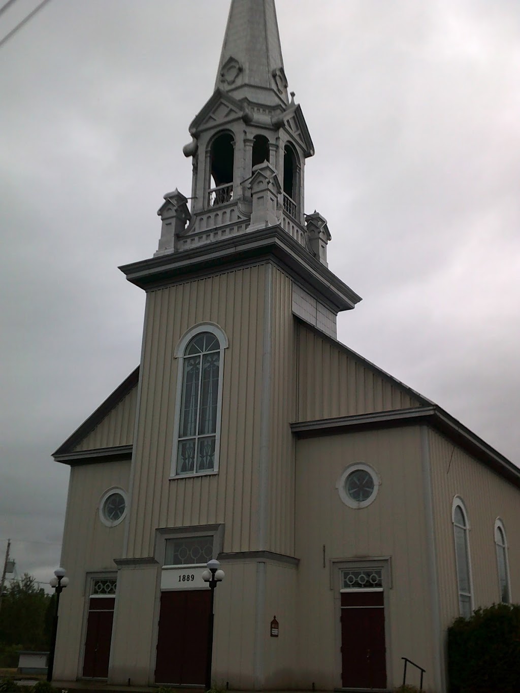 Saint-Damase-de-lIslet Church | 12-18 Chem. du Village E, Saint-Damase-de-LIslet, QC G0R 2X0, Canada | Phone: (418) 598-9370