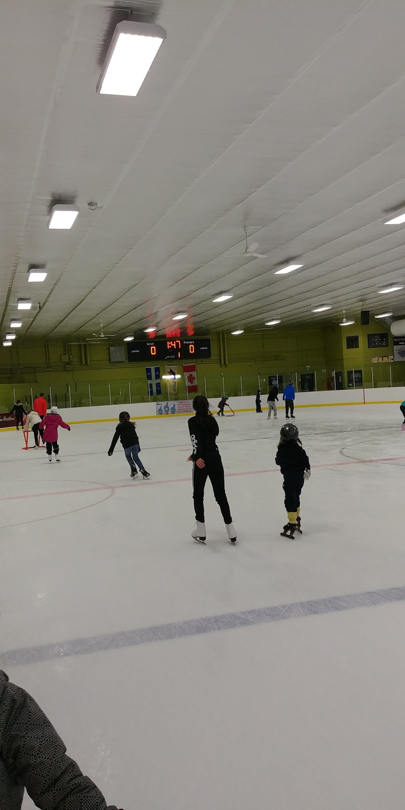 Arena Saint François | 9449 Rue de Tilly, Laval, QC H7A 3S3, Canada | Phone: (450) 664-6473