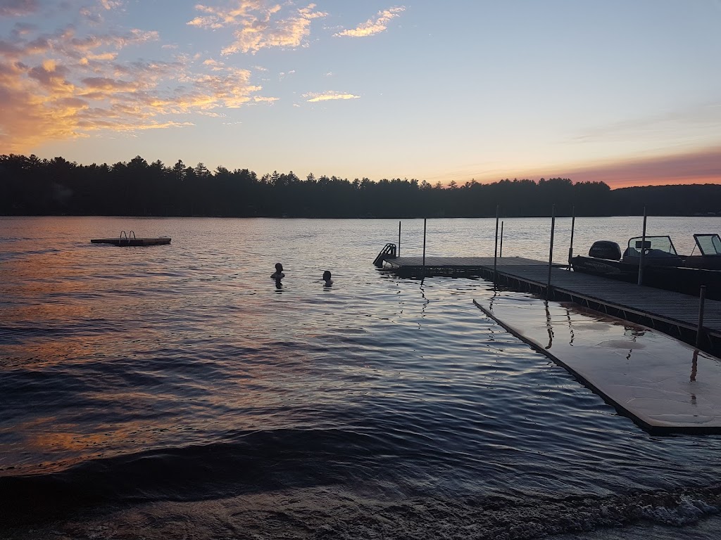 Benoir Beach Cottage Rental | 1062 Jasmine Dr, Highland Grove, ON K0L 2A0, Canada | Phone: (905) 743-0248