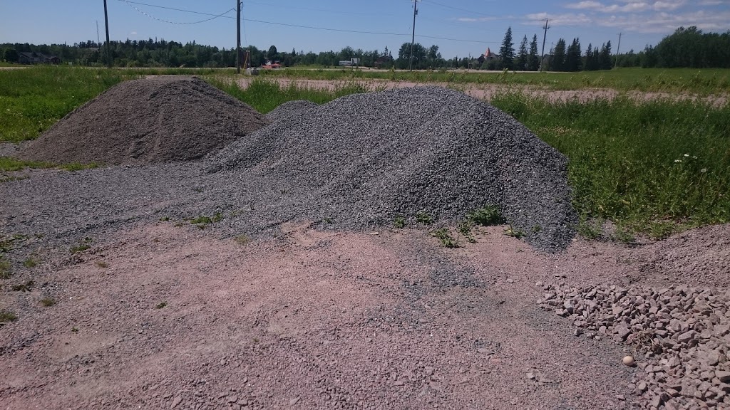 Jay-Em Hauling Ltd | Lac du Bonnet, MB R0E 1A0, Canada | Phone: (204) 345-8407