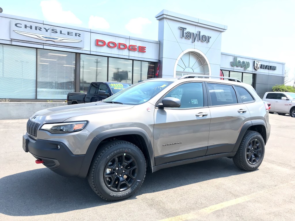 Taylor Chrysler Dodge Inc | 260 Centennial Pkwy N, Hamilton, ON L8E 2X4, Canada | Phone: (905) 561-0314