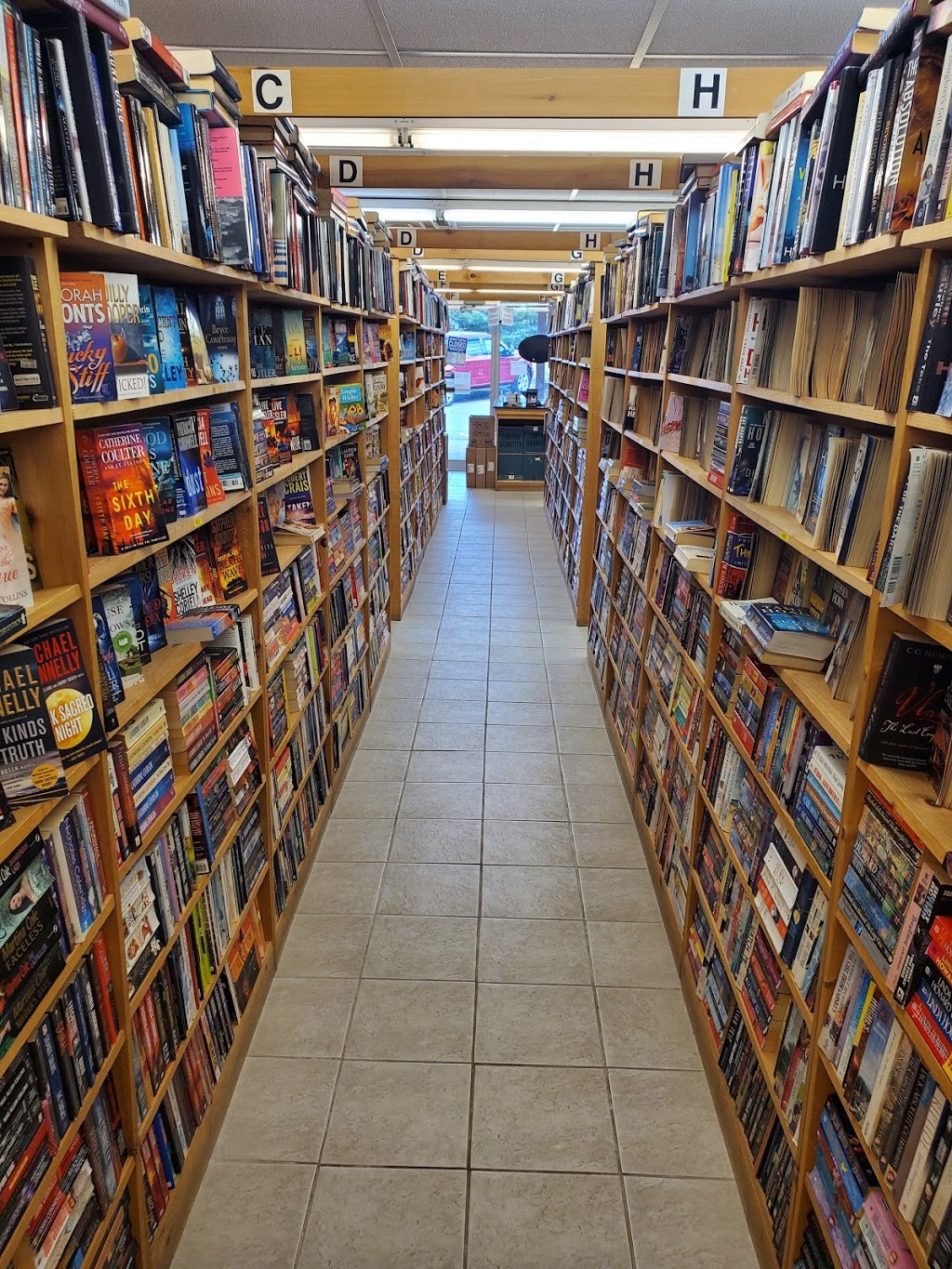 Books Galore | 7296 Hwy, Coldbrook, NS B4R 1B7, Canada | Phone: (902) 679-9816