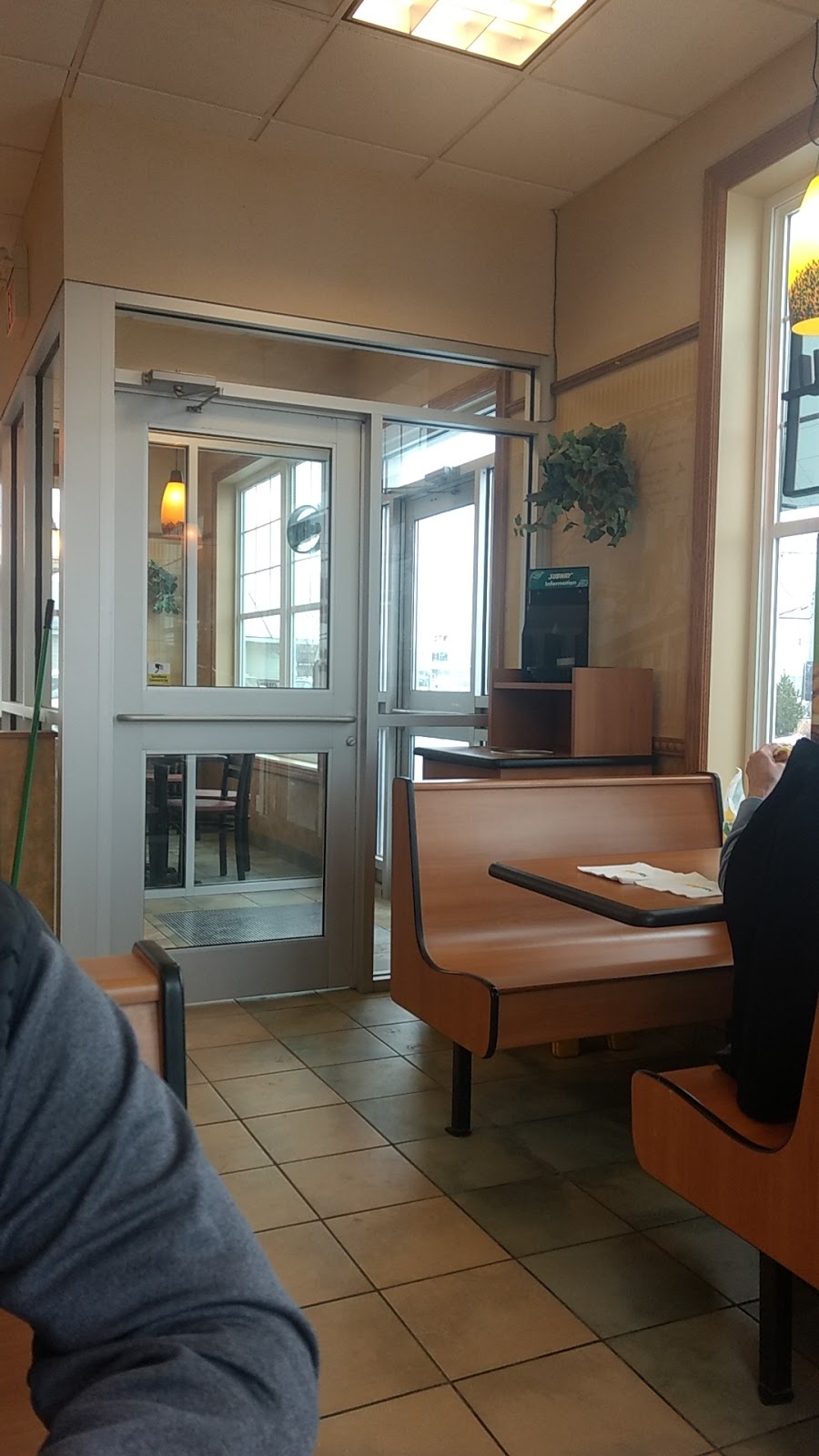 Subway | 276 Conception Bay Hwy, Bay Roberts, NL A0A 1G0, Canada | Phone: (709) 786-1960